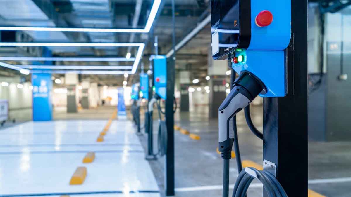 4 Top EV Charging Stocks To Watch In The Stock Market Now